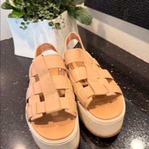 Sorel Sandal Dayspring Sz 7.